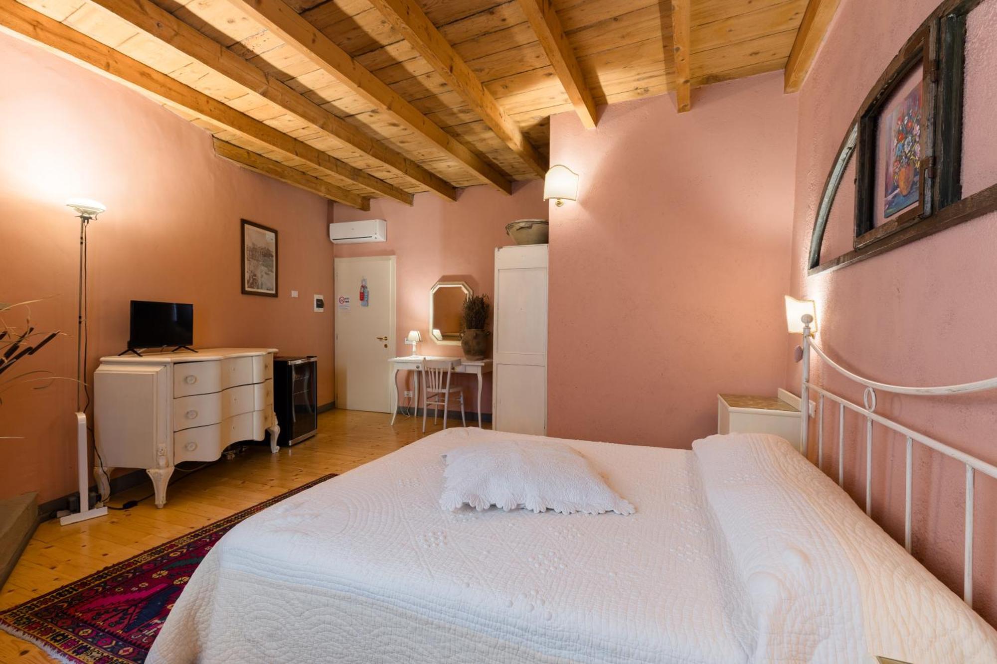 B&B Corte Del Mincio Monzambano Eksteriør bilde